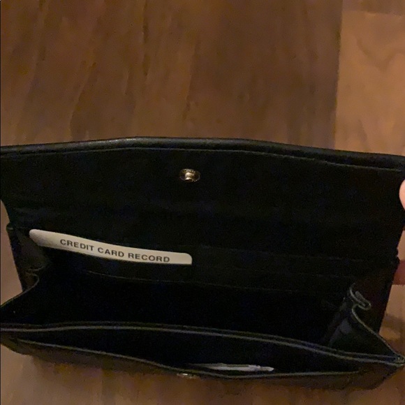 Jones Wallet - Picture 4 of 7